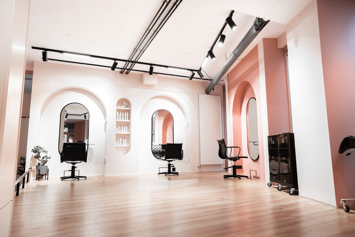 Pink Elephant Salon